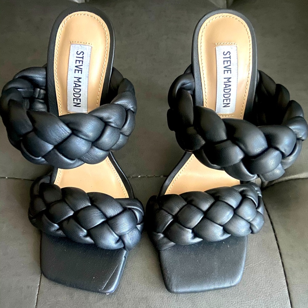 Black sexy  leather Steve Madden heels